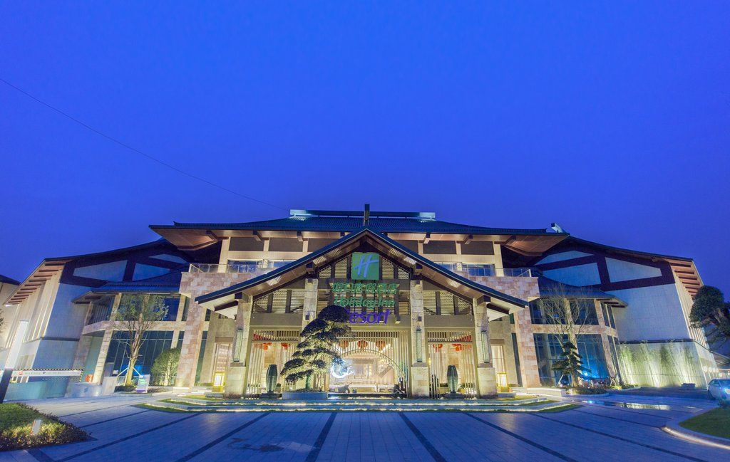 Holiday Inn Resort Yichun Mingyue Mountain By Ihg Exterior foto